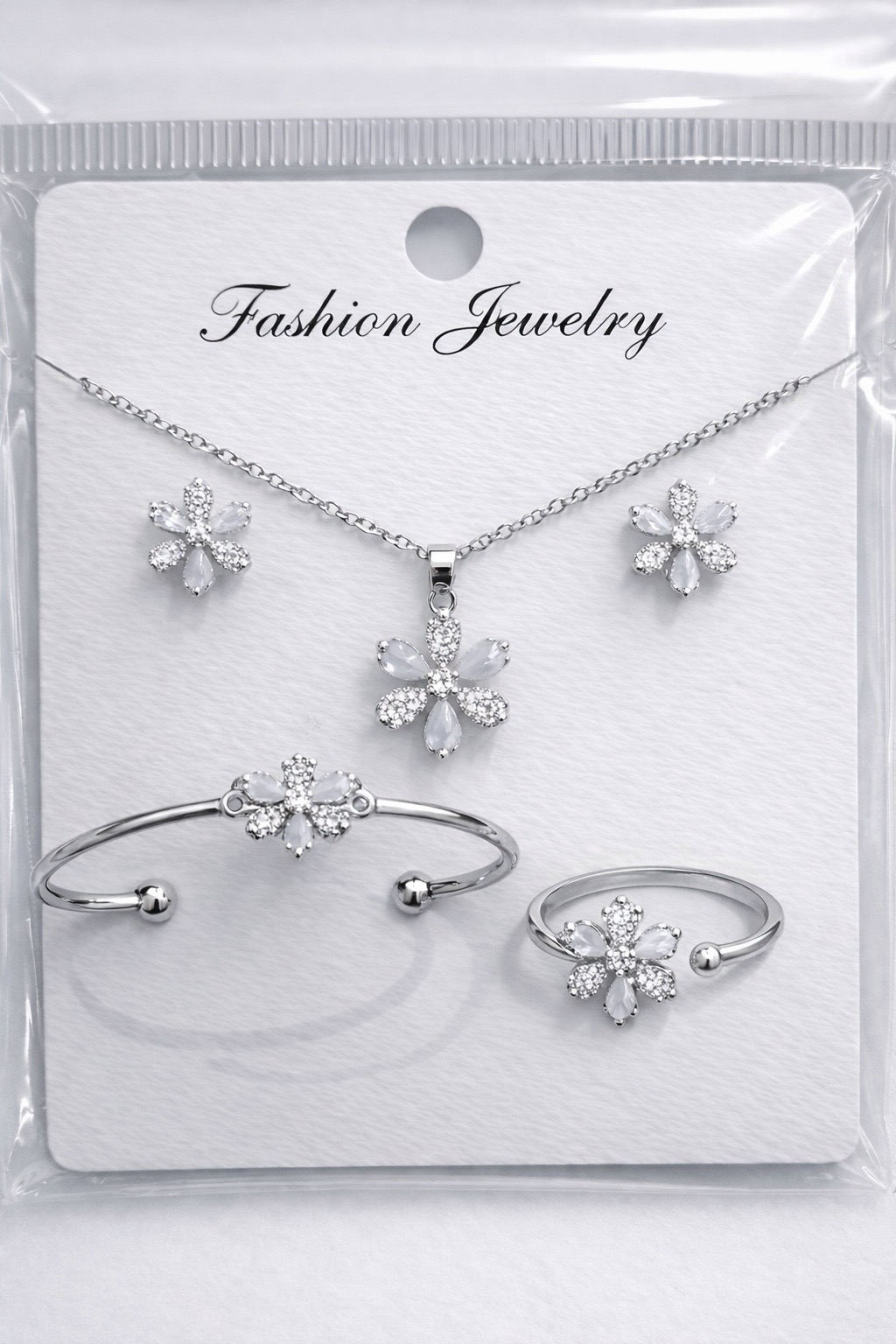 طقم أطفال كامل